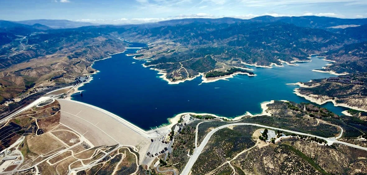 Castaic Lake reservoir boat dock and blue waters